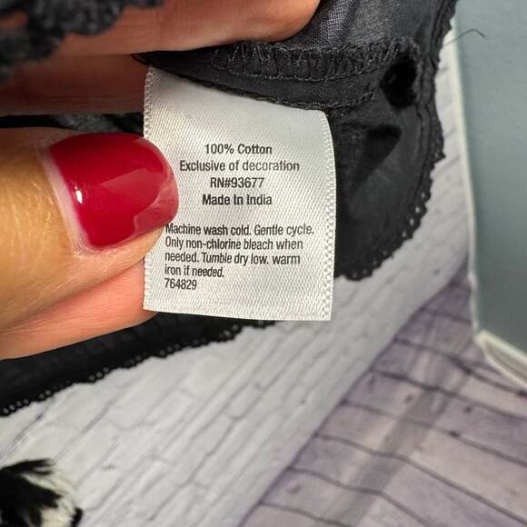 Black Embroidered Bell Sleeve Embroidered Pullover Blouse - Picture 8 of 8